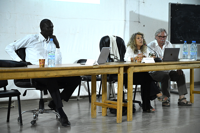 De gauche à droite Ibrahima Thiam, Barbara Cassin, Patrick Nardin (Photo : Savina Topurska)